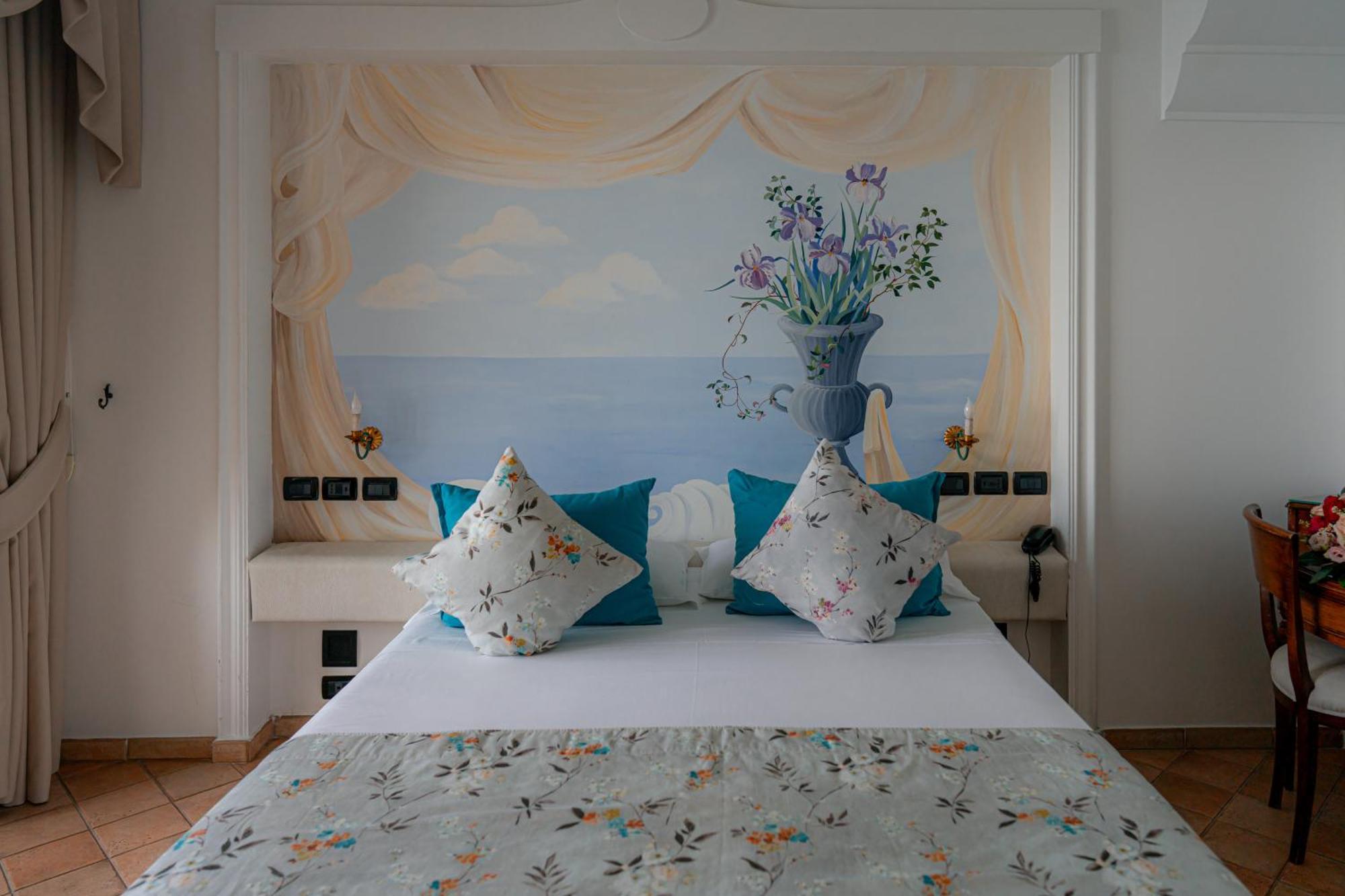 Albergo La Conca Azzurra Конка-дей-Марини Экстерьер фото